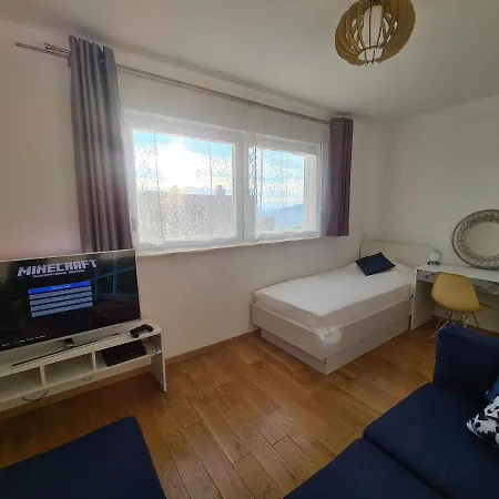 Apartment Mariposa 83m2 New With Garage *