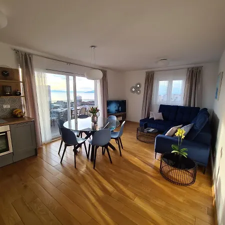 Mariposa 83m2 New With Garage