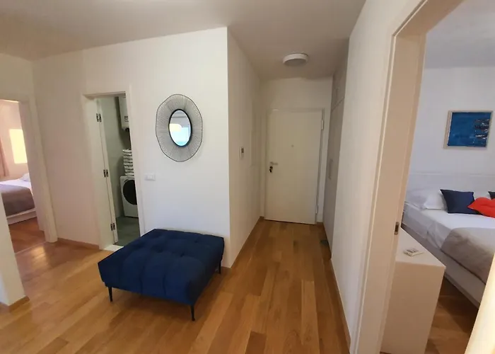 Mariposa 83m2 New With Garage * Makarska