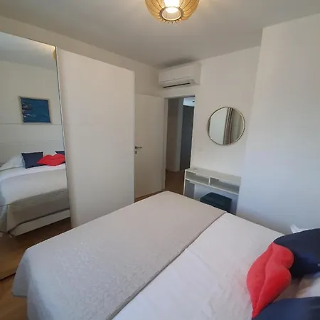 Mariposa 83m2 New With Garage Apartament