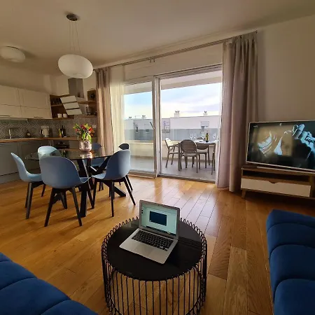 Mariposa 83m2 New With Garage Apartament *