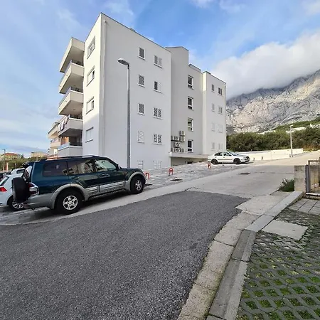 Mariposa 83m2 New With Garage Apartament