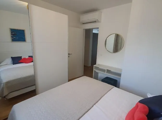 Mariposa 83m2 New With Garage Apartman